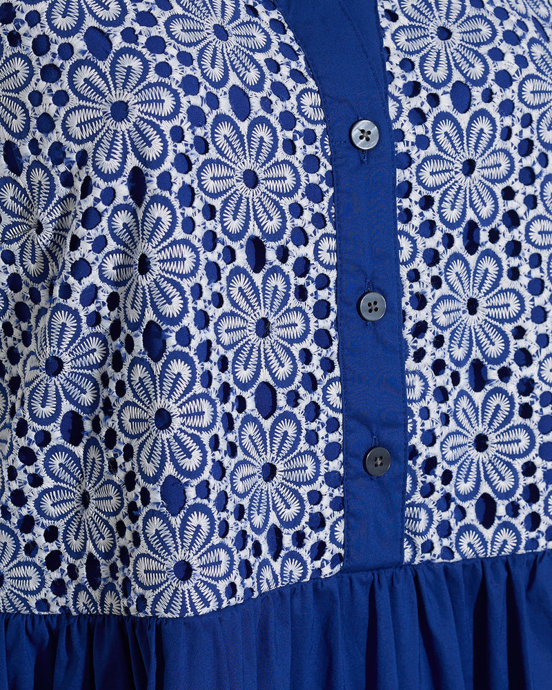 Sami Sleeveless Shirtdress in Daisy Lace